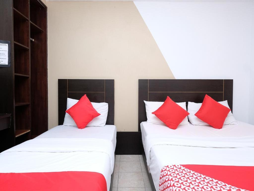 קוטה בארו Mrj Hotel Wakaf Che Yeh 2 מראה חיצוני תמונה