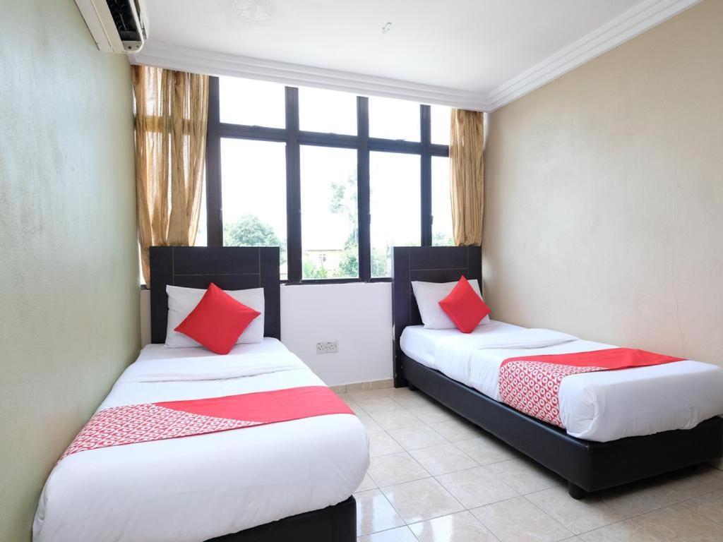 קוטה בארו Mrj Hotel Wakaf Che Yeh 2 מראה חיצוני תמונה